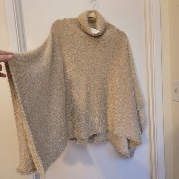 NEW Anthropologie Gold sweater cape - Picture 5 of 9